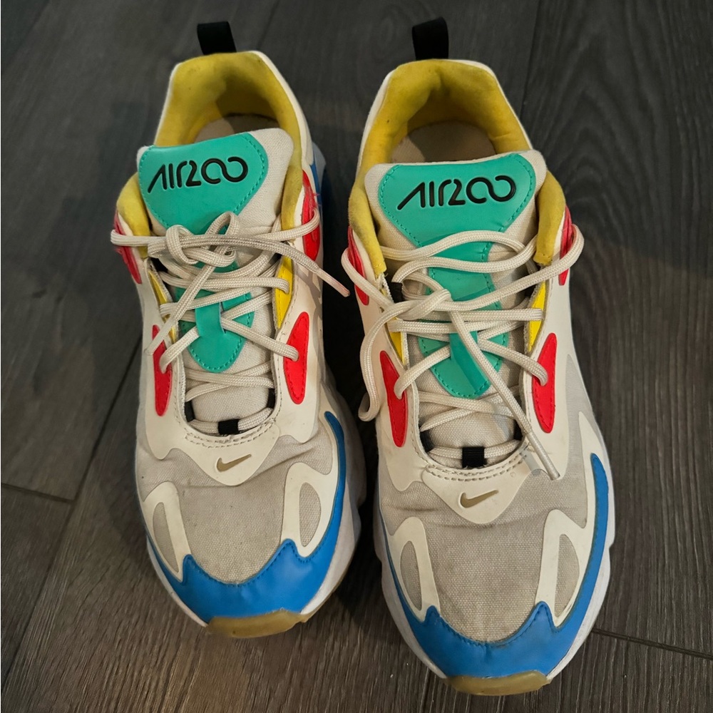 Nike Air 200 sneakers